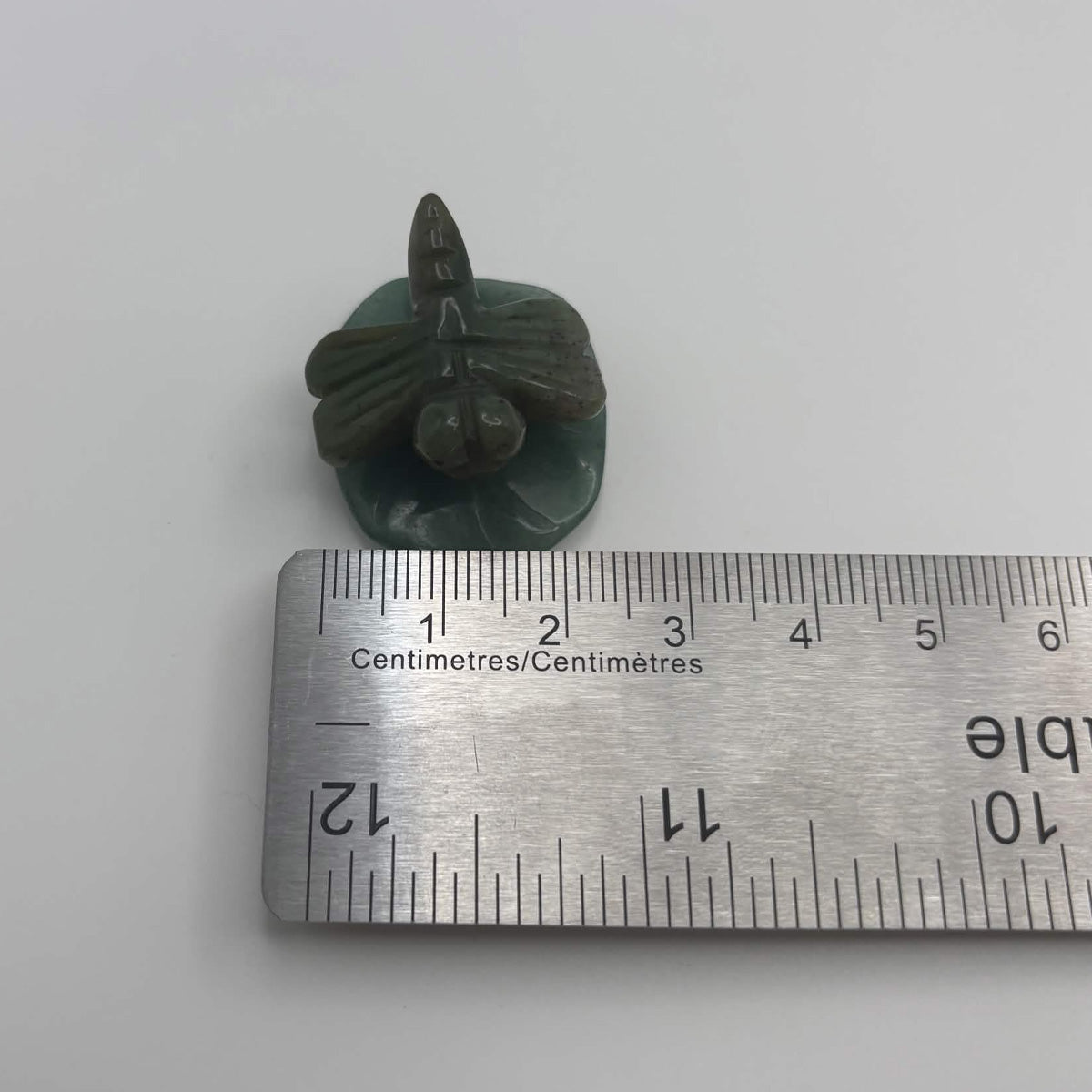 Moss Agate Dragonfly on Green Aventurine Leaf – Natural Stone Carving (CR-DF13)