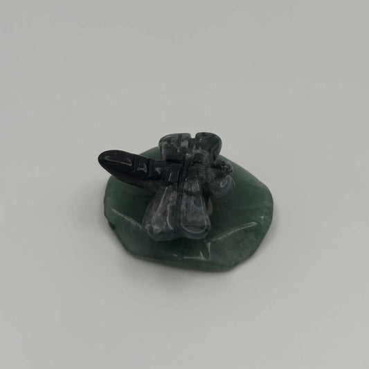 Moss Agate Dragonfly on Green Aventurine Leaf – Natural Stone Carving (CR-DF6)