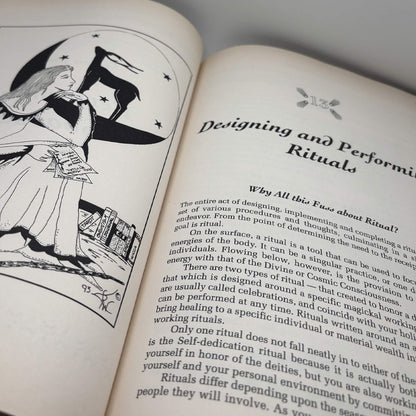 To Ride a Silver Broomstick: New Generation Witchcraft — Silver RavenWolf