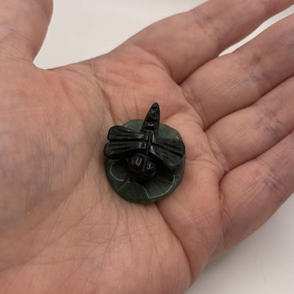 Moss Agate Dragonfly on Green Aventurine Leaf – Natural Stone Carving (CR-DF11)