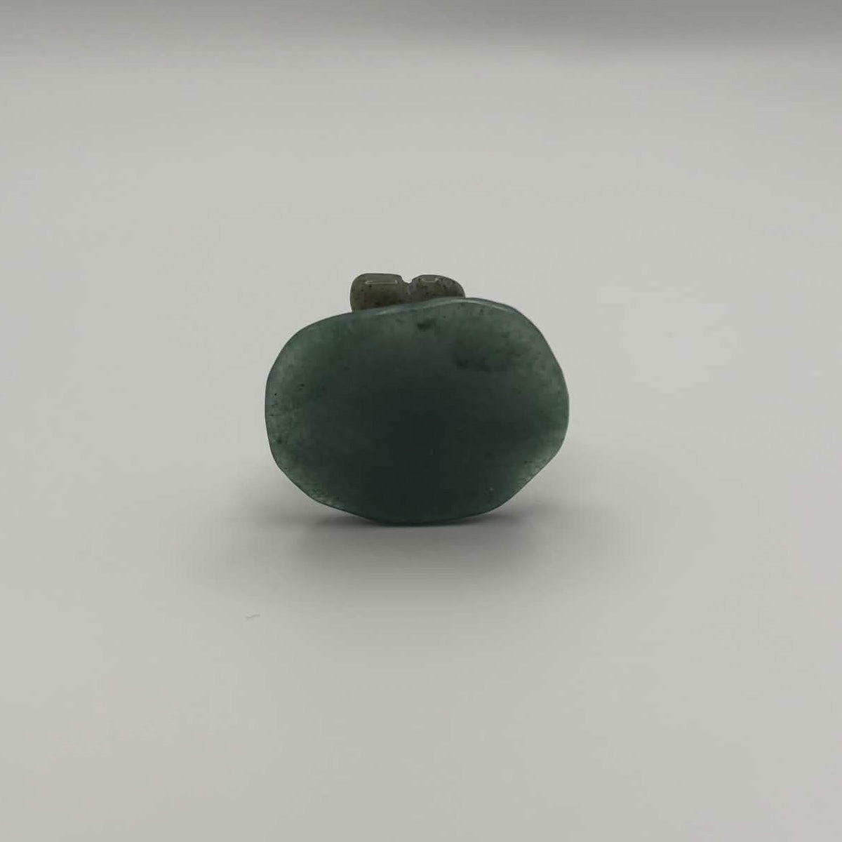 Moss Agate Dragonfly on Green Aventurine Leaf – Natural Stone Carving (CR-DF13)