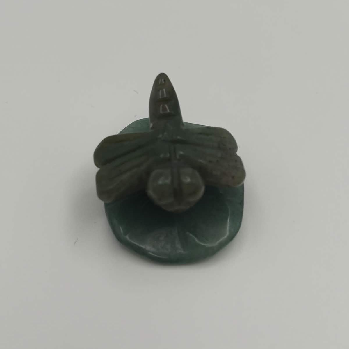 Moss Agate Dragonfly on Green Aventurine Leaf – Natural Stone Carving (CR-DF13)