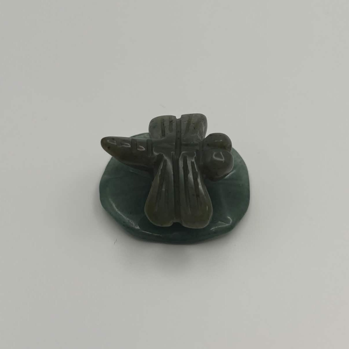 Moss Agate Dragonfly on Green Aventurine Leaf – Natural Stone Carving (CR-DF13)