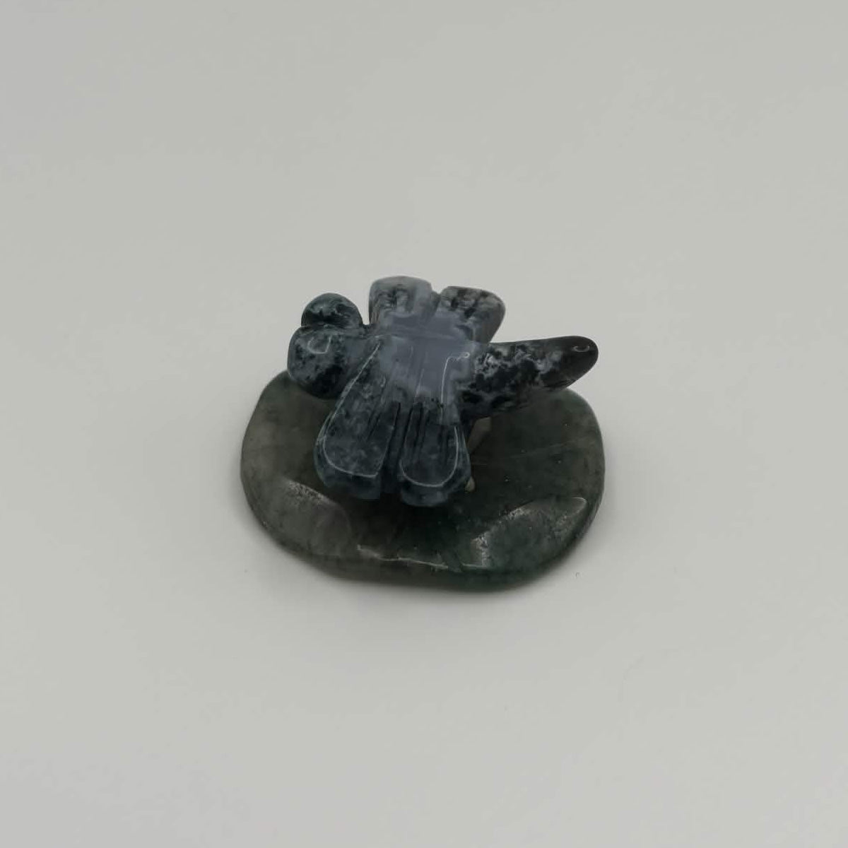Moss Agate Dragonfly on Green Aventurine Leaf – Natural Stone Carving (CR-DF5)