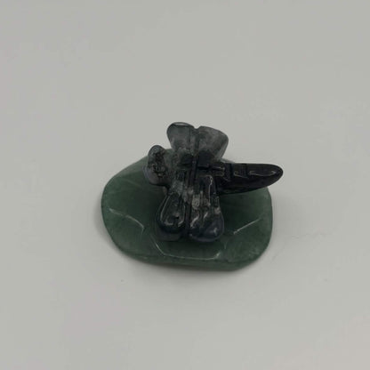 Moss Agate Dragonfly on Green Aventurine Leaf – Natural Stone Carving (CR-DF6)