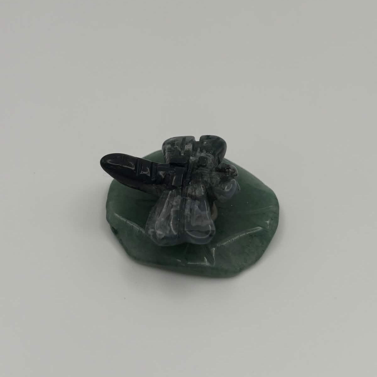 Moss Agate Dragonfly on Green Aventurine Leaf – Natural Stone Carving (CR-DF6)