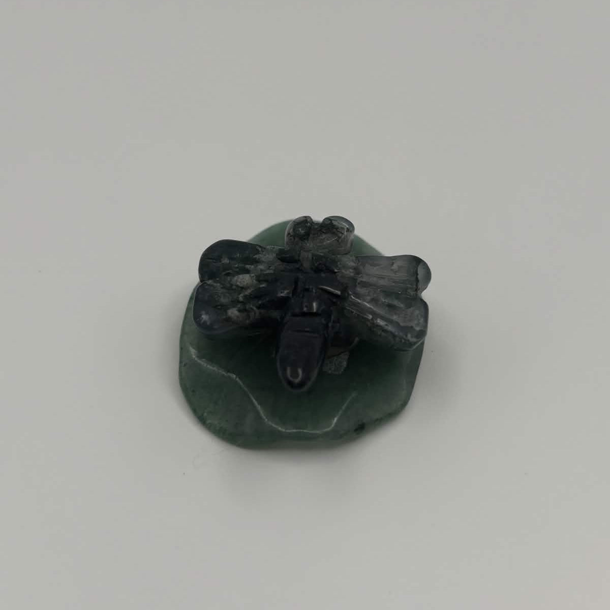 Moss Agate Dragonfly on Green Aventurine Leaf – Natural Stone Carving (CR-DF6)