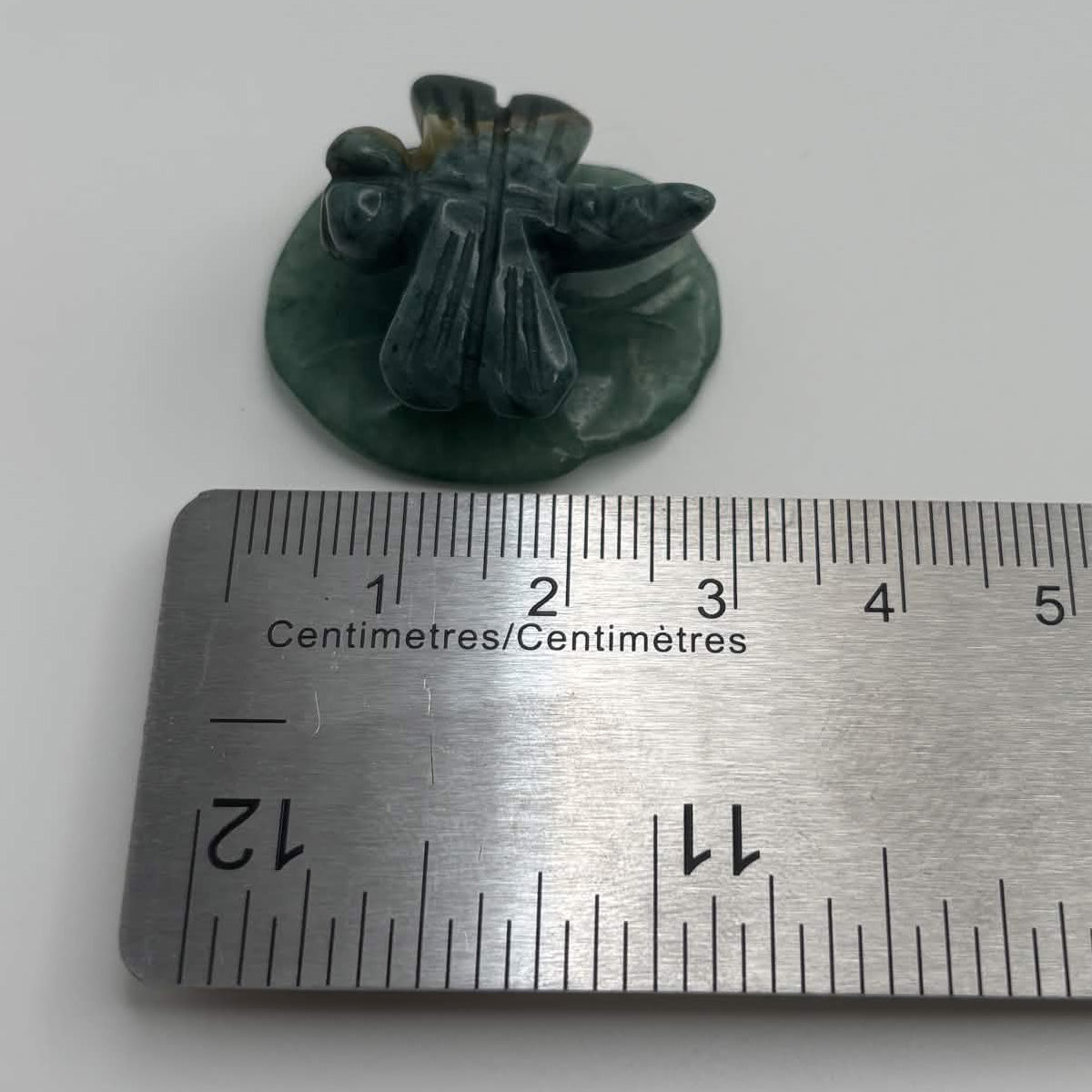 Moss Agate Dragonfly on Green Aventurine Leaf – Natural Stone Carving (CR-DF7)