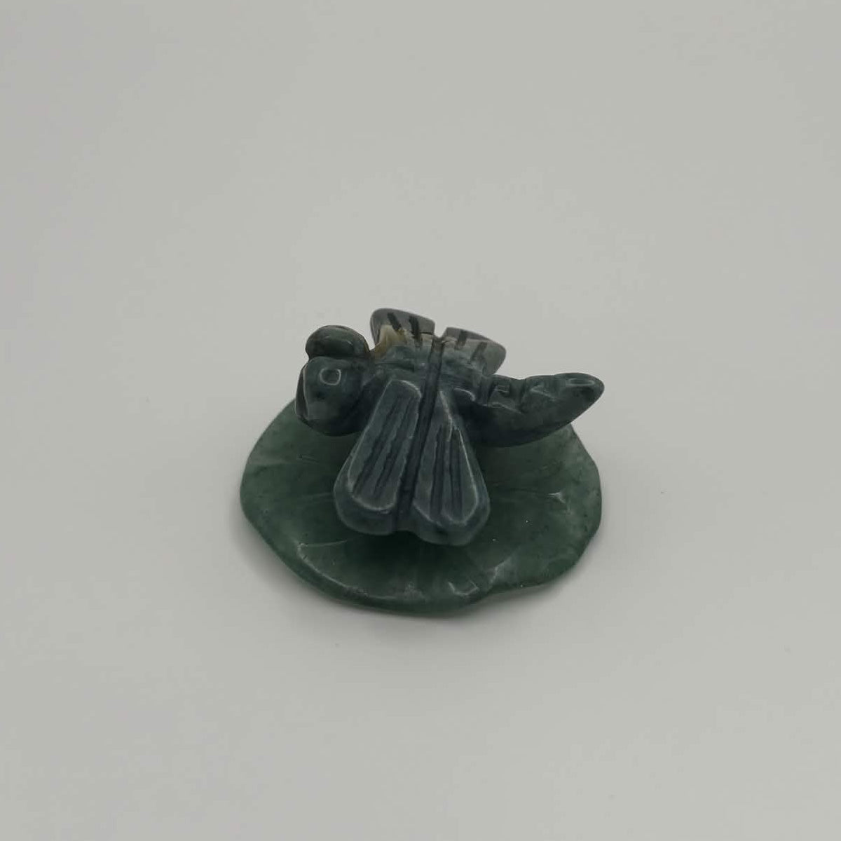 Moss Agate Dragonfly on Green Aventurine Leaf – Natural Stone Carving (CR-DF7)