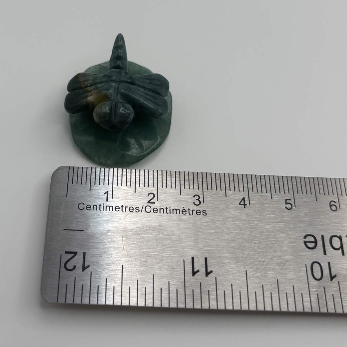Moss Agate Dragonfly on Green Aventurine Leaf – Natural Stone Carving (CR-DF7)