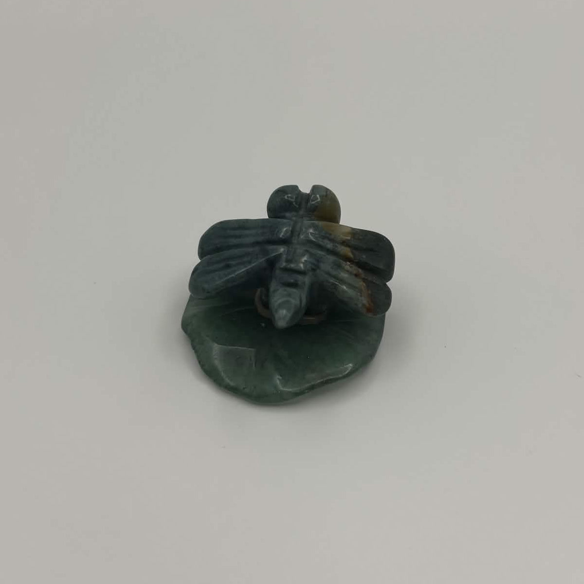 Moss Agate Dragonfly on Green Aventurine Leaf – Natural Stone Carving (CR-DF7)
