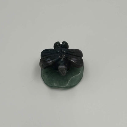 Moss Agate Dragonfly on Green Aventurine Leaf – Natural Stone Carving (CR-DF8)