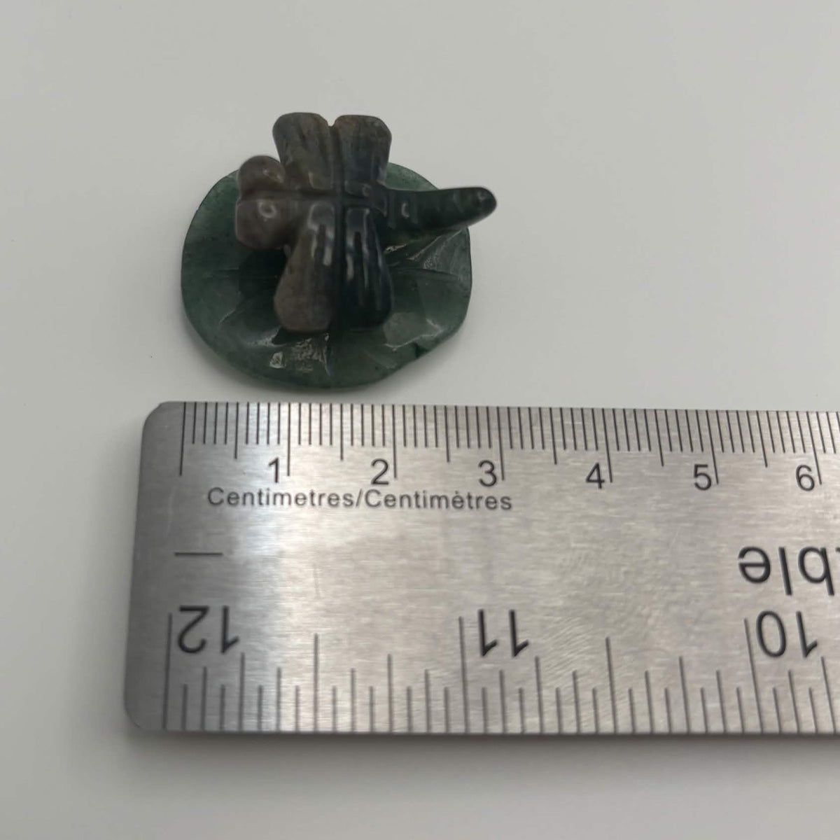 Moss Agate Dragonfly on Green Aventurine Leaf – Natural Stone Carving (CR-DF9)