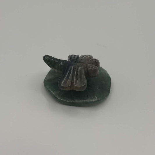 Moss Agate Dragonfly on Green Aventurine Leaf – Natural Stone Carving (CR-DF9)