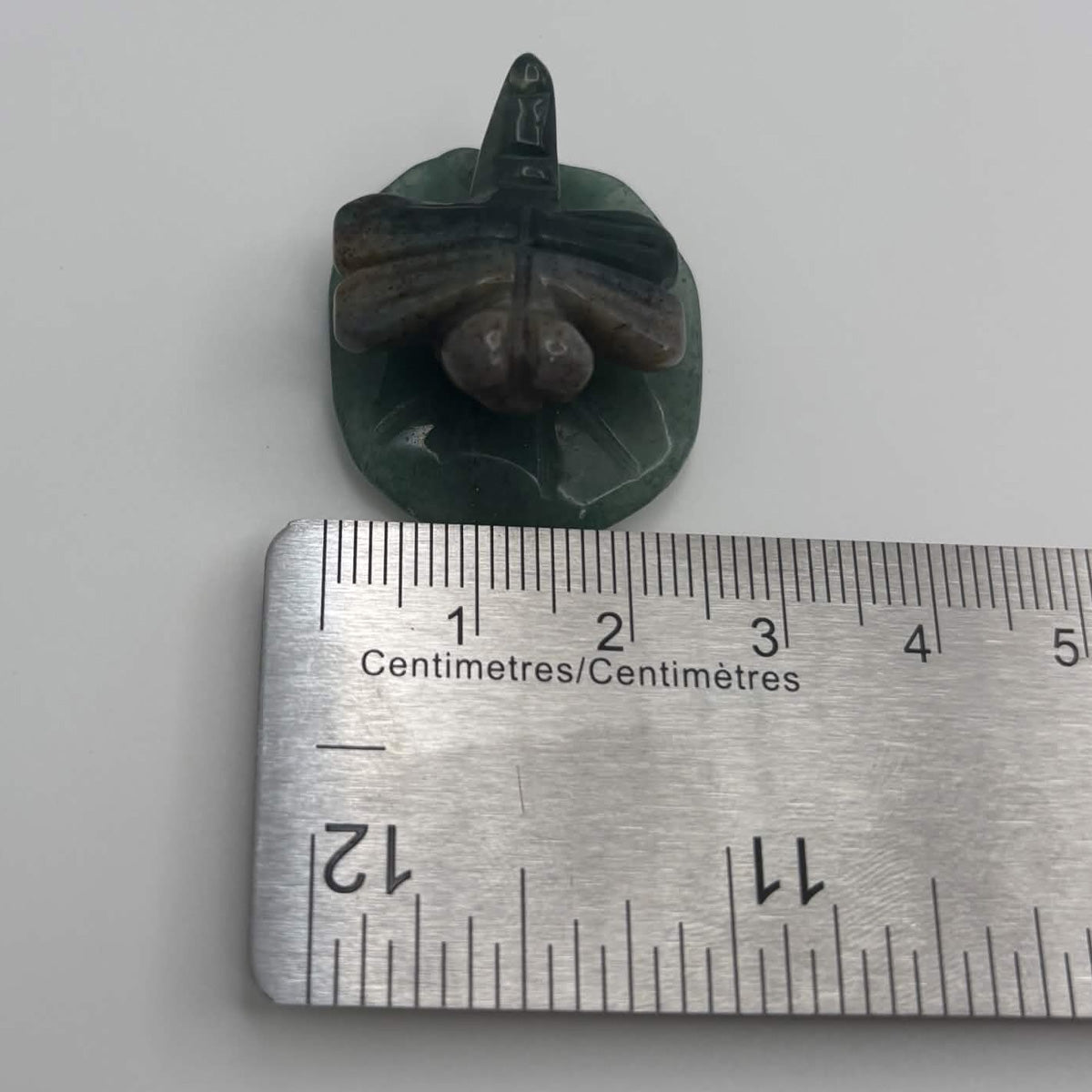 Moss Agate Dragonfly on Green Aventurine Leaf – Natural Stone Carving (CR-DF9)