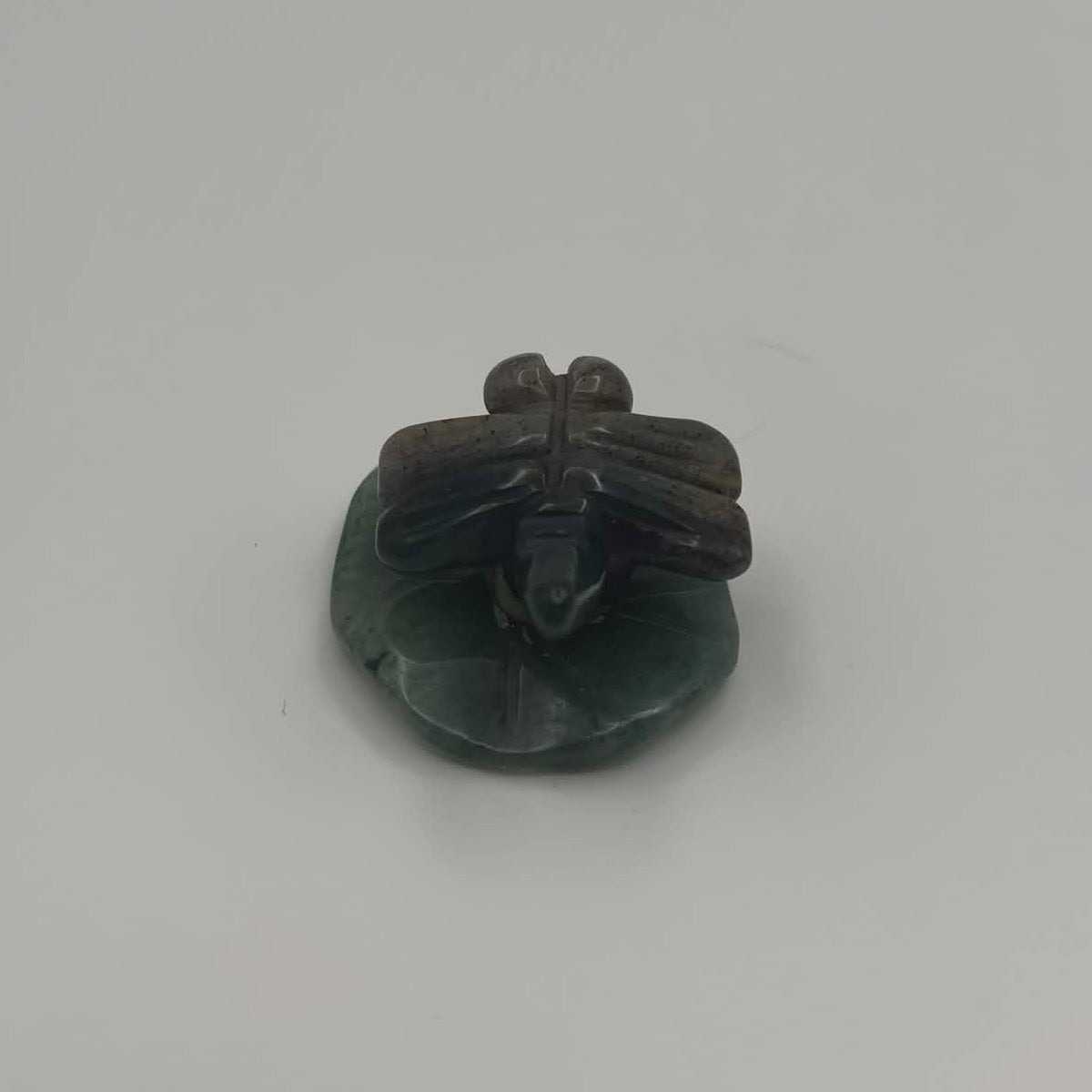 Moss Agate Dragonfly on Green Aventurine Leaf – Natural Stone Carving (CR-DF9)