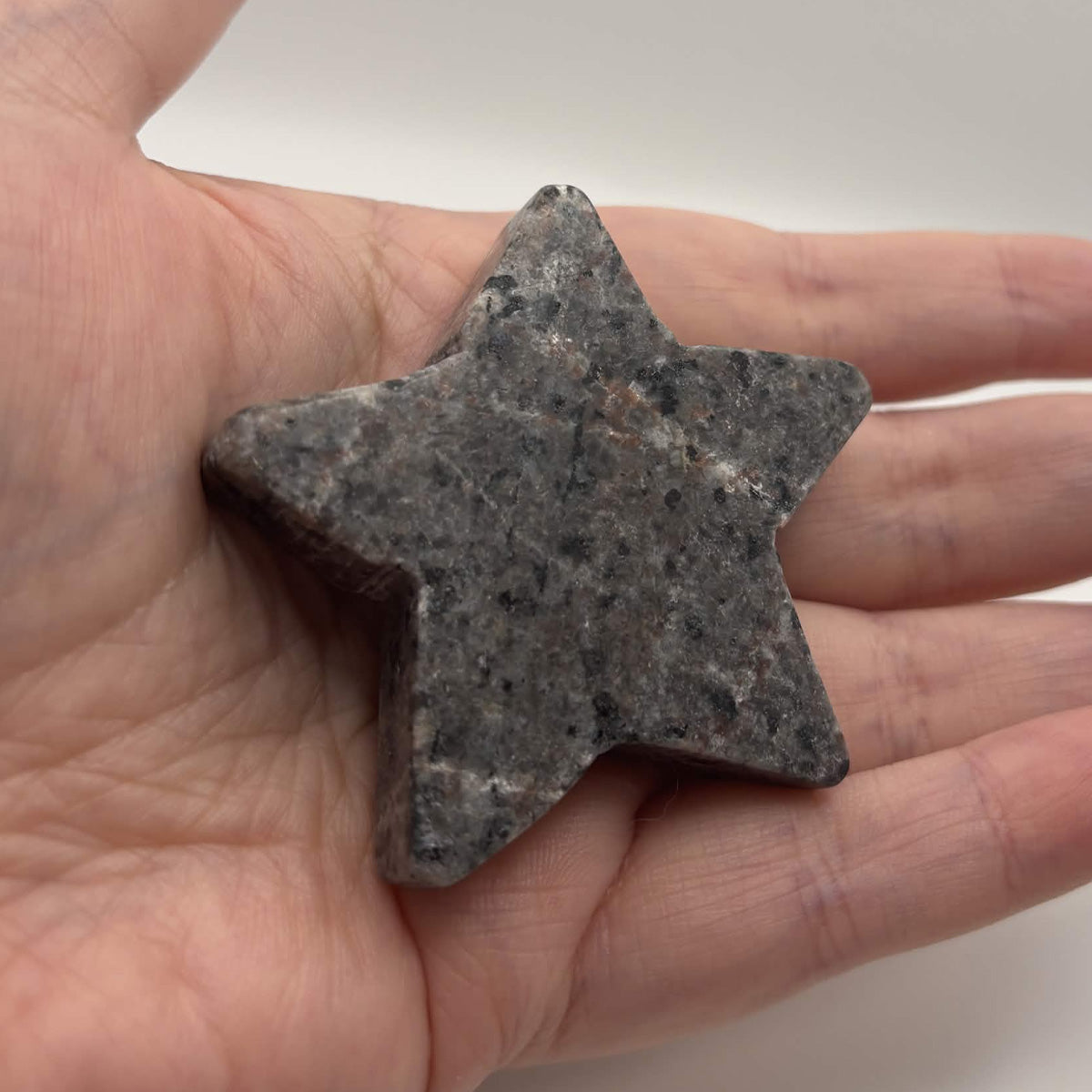 Yooperlite UV Reactive Star Carving