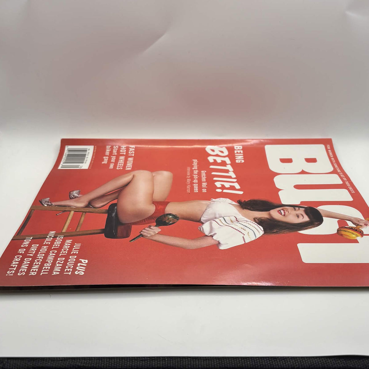 BUST Magazine — April/May 2006 — Gretchen Mol / Bettie Page Cover — Music, Art & Culture
